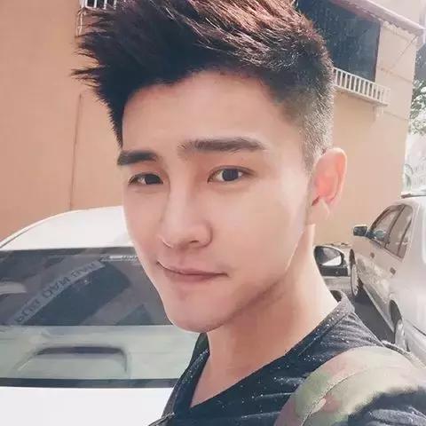 帅哥画美女,特别的美