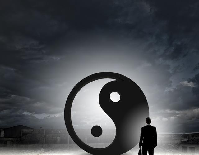 易经起名免费网站推荐有哪些？给孩子起名用找专业的风水大师吗？